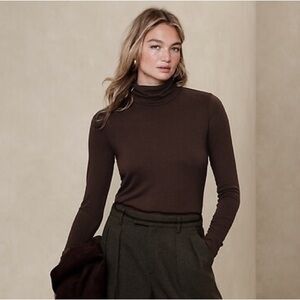 Banana republic soft luxe turtleneck long sleeve shirt in costa coffee brown XS